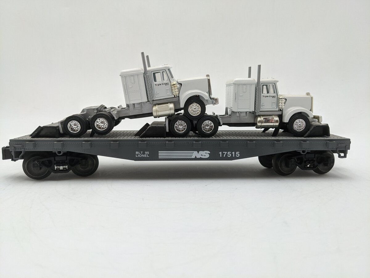 Lionel 6-17515 O Gauge Norfolk Southern Flatcar with 2 Semi Tractors EX
