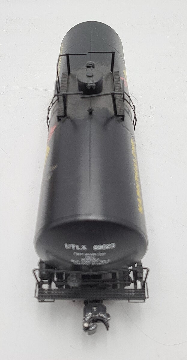 Weaver 1128 O Sunoco 40' Single Dome Tank Car (3 Rail) VG/Box