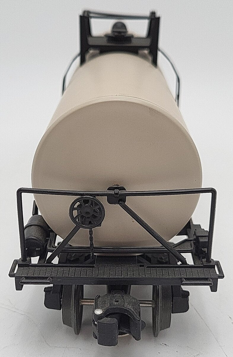 Lionel 6-17901 O Gauge Chevron Uni-body Tank Car EX