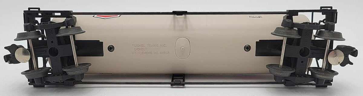 Lionel 6-17901 O Gauge Chevron Uni-body Tank Car EX