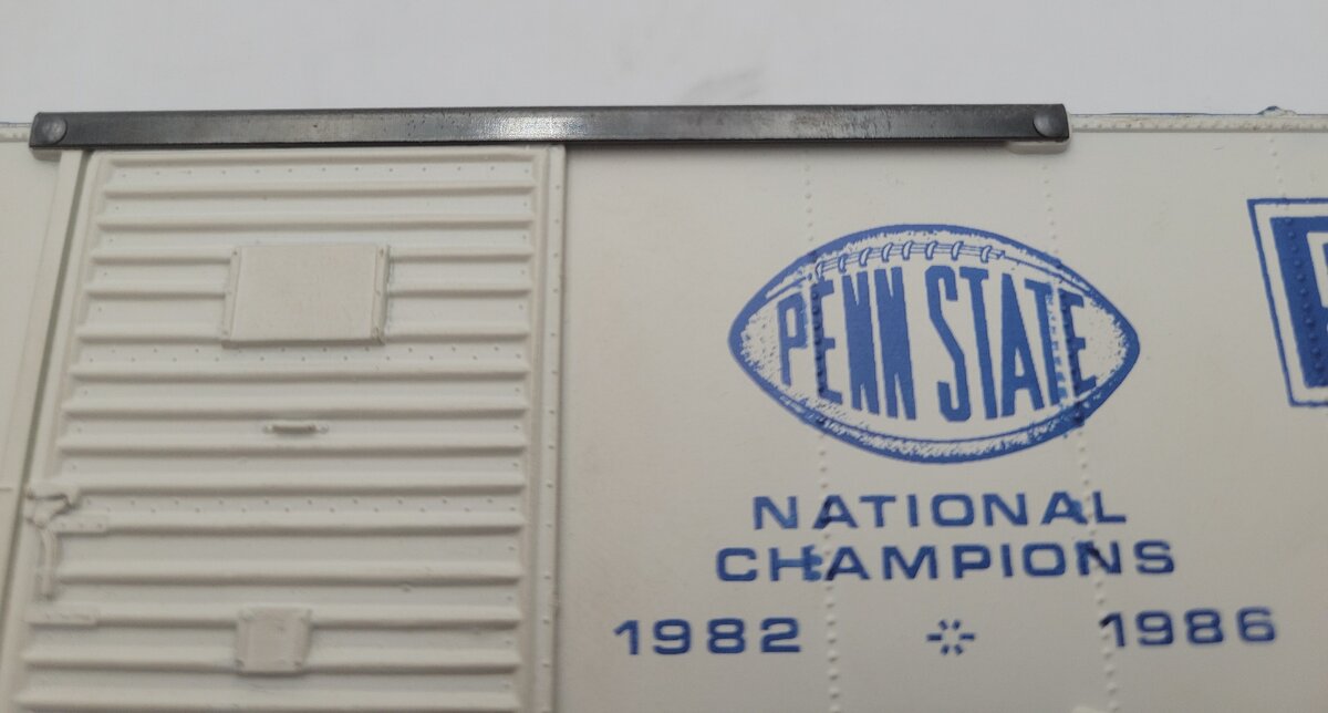 Weaver O Gauge Penn State Steel Sided Boxcar (3-Rail) EX/Box