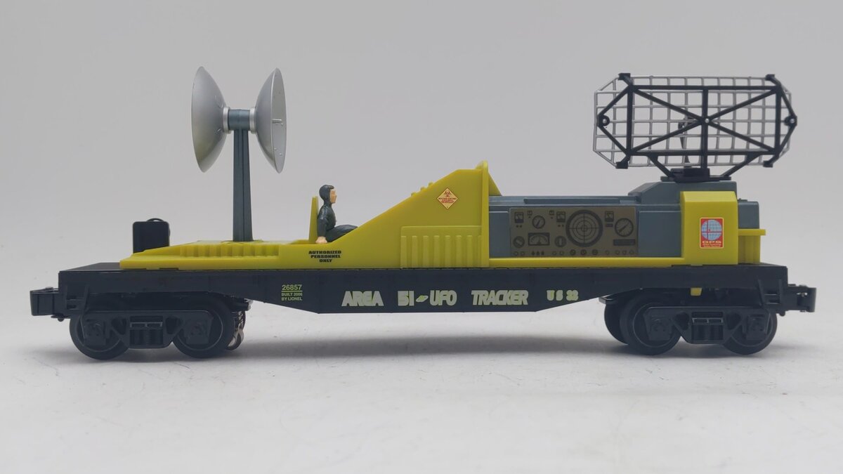 Lionel 6-26857 O Gauge Alien Radar Tracking Car NIB