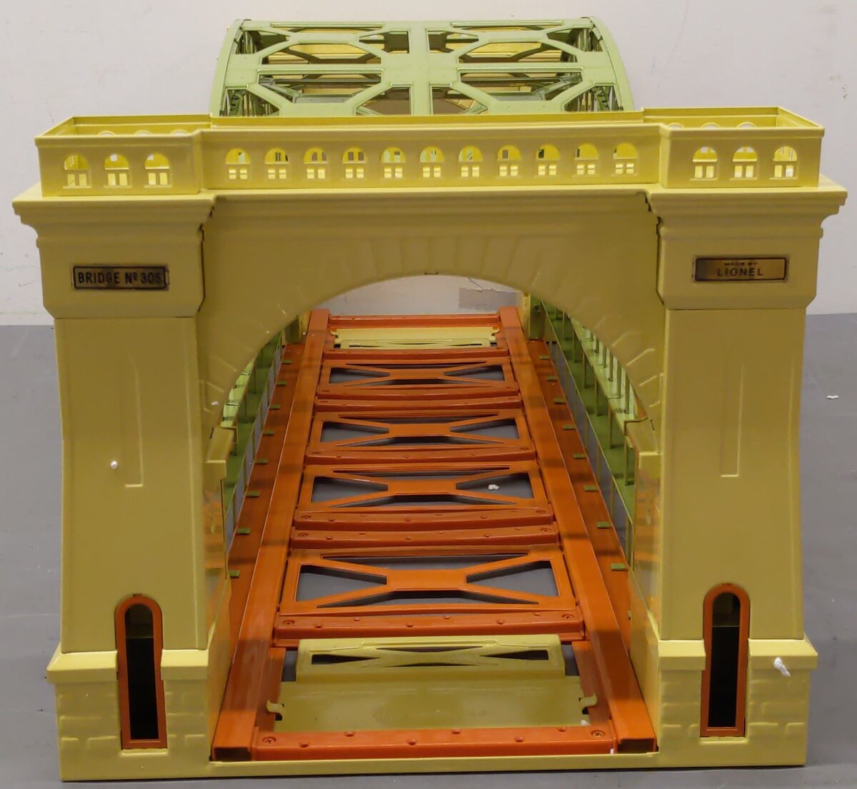 Lionel 6-32904 O Gauge Green & Cream Tinplate Hellgate Bridge #305 EX/Box