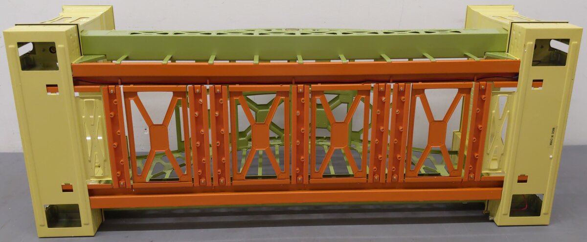 Lionel 6-32904 O Gauge Green & Cream Tinplate Hellgate Bridge #305 EX/Box