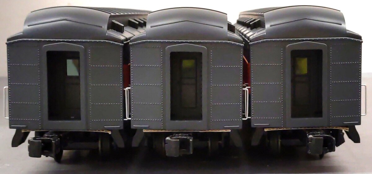 Lionel 6-15570 O Scale Long Island 18 inch Heavyweight Passenger Cars (Set of 3) LN/Box