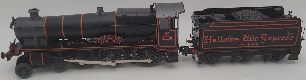 Lionel 6-18745 O Gauge Hallows Eve 4-6-0 Steam Locomotive & Tender #1313 EX/Box