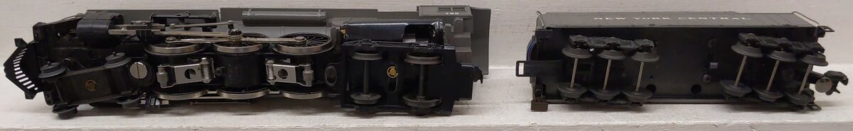 Lionel 6-18002 O New York Central 4-6-4 Hudson Steam Locomotive & Tender #785 EX/Box
