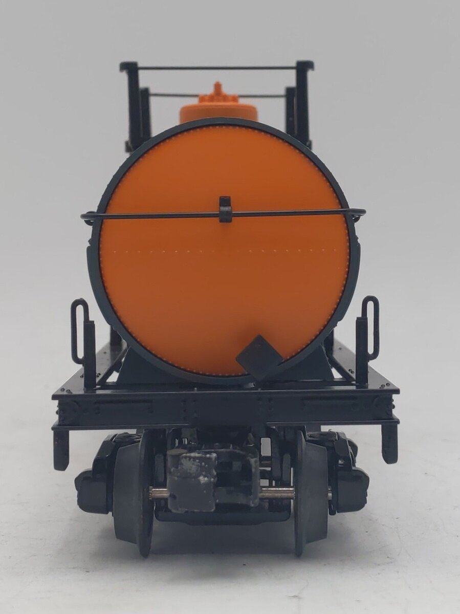 MTH 30-73347 O Gauge Long Island Railroad Tank Car #23056 VG