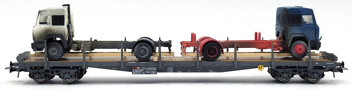 HAG 342-70 016 HO Scale SBB Flatcar w/ 2 Truck Load EX/Box