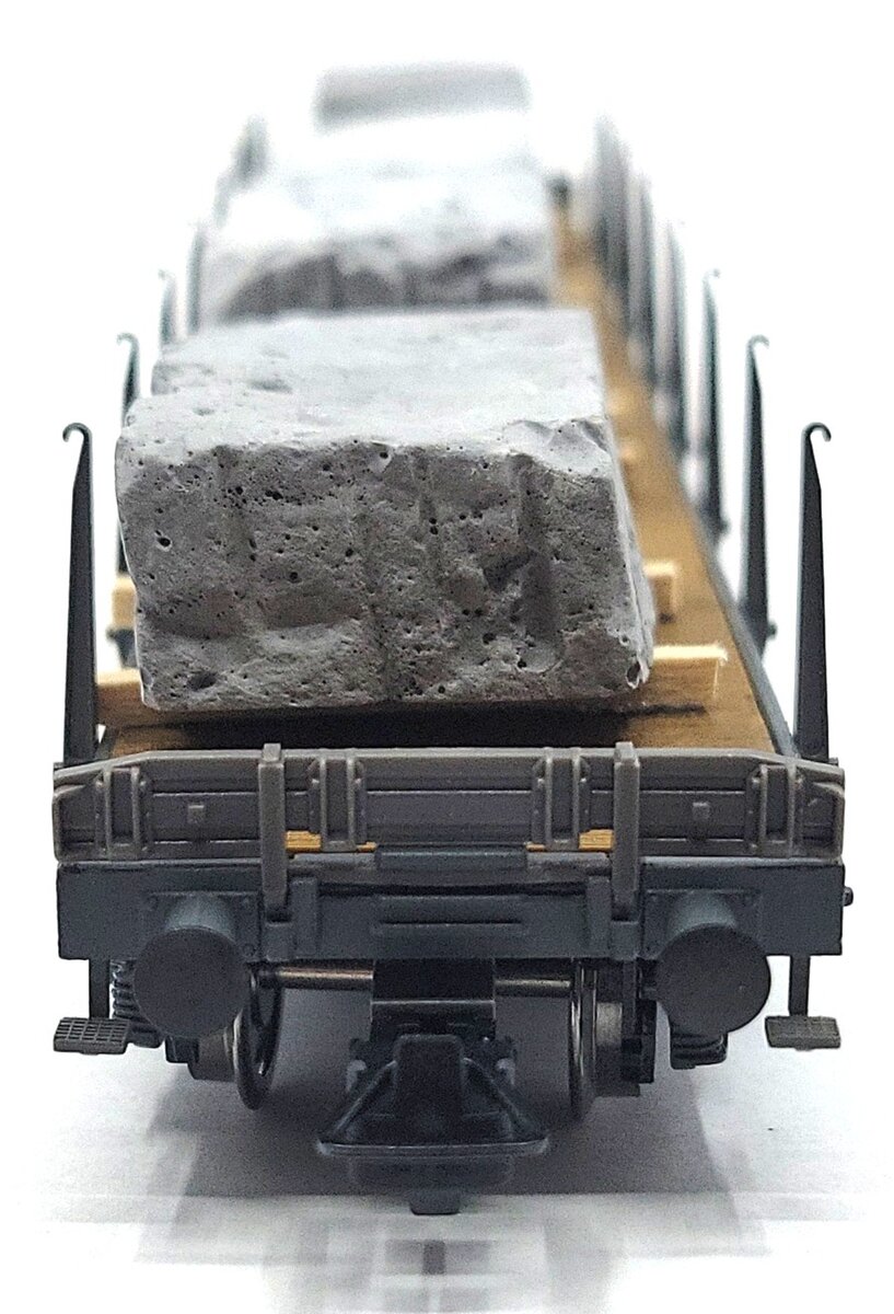HAG 348-70 022 HO Scale SBB Flatcar w/ 4 Marble Blocks LN/Box