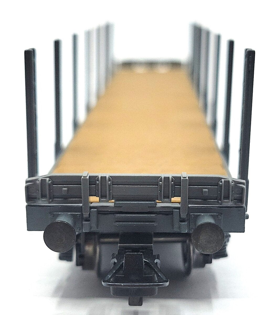HAG 386-70 092 HO Scale SBB Flatcar w/ Stakes LN/Box