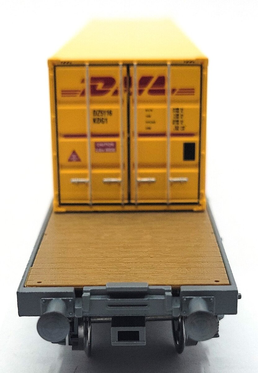 HAG 390-72 106 HO Scale SBB Flatcar w/ 40ft. 
