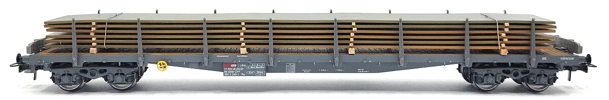 HAG 70 056 HO Scale SBB Stake Car w/ Steel Plate Load LN/Box
