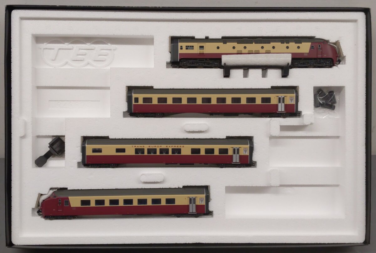 Marklin 39706 HO Scale TEE Diesel Powered Railcar Train Set NIB