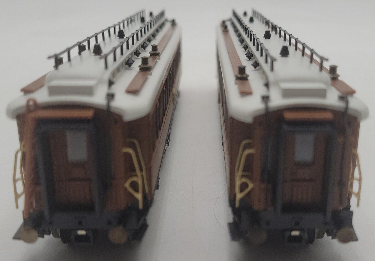 Marklin 42760 HO Scale Orient Express 2-Car Passenger Set LN/Box