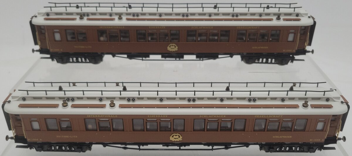 Marklin 42760 HO Scale Orient Express 2-Car Passenger Set LN/Box
