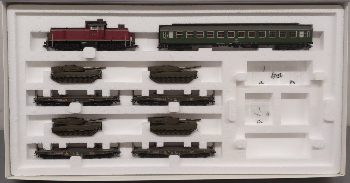 Marklin 26290 HO Scale German Military Diesel Train Set NIB