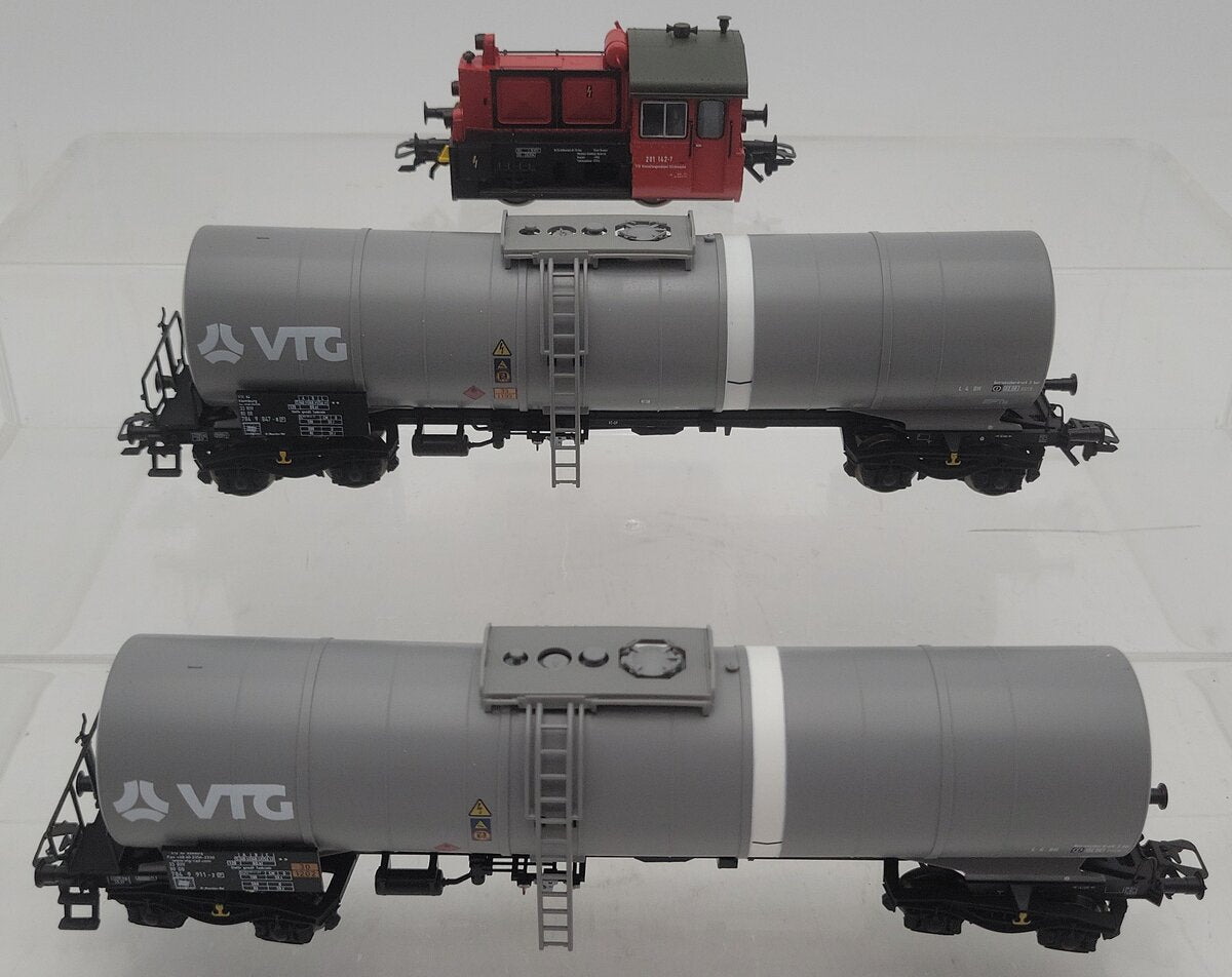 Marklin 26550 HO Scale Locomotive & Tank Cars (Set of 3) LN/Box