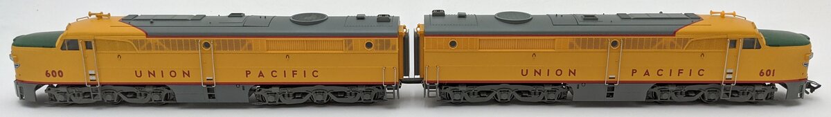 Marklin 49610/37610 HO Union Pacific Alco PA Diesel Locomotive Set - Digital LN