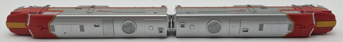 Marklin 37611/49611 HO AT&SF Alco PA EMD F7 Diesel Locomotive Set - Digital LN
