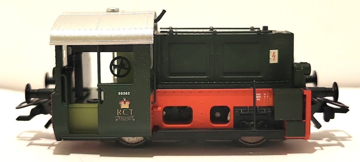 Marklin 36825 British Army RCT Digital Diesel Locomotive #55262 LN/Box