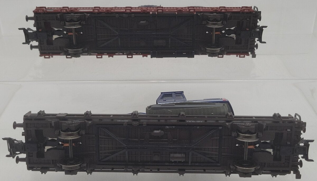 Marklin 45081 HO Scale German Railroad Flat Cars w/ Heavy Machinery LN/Box