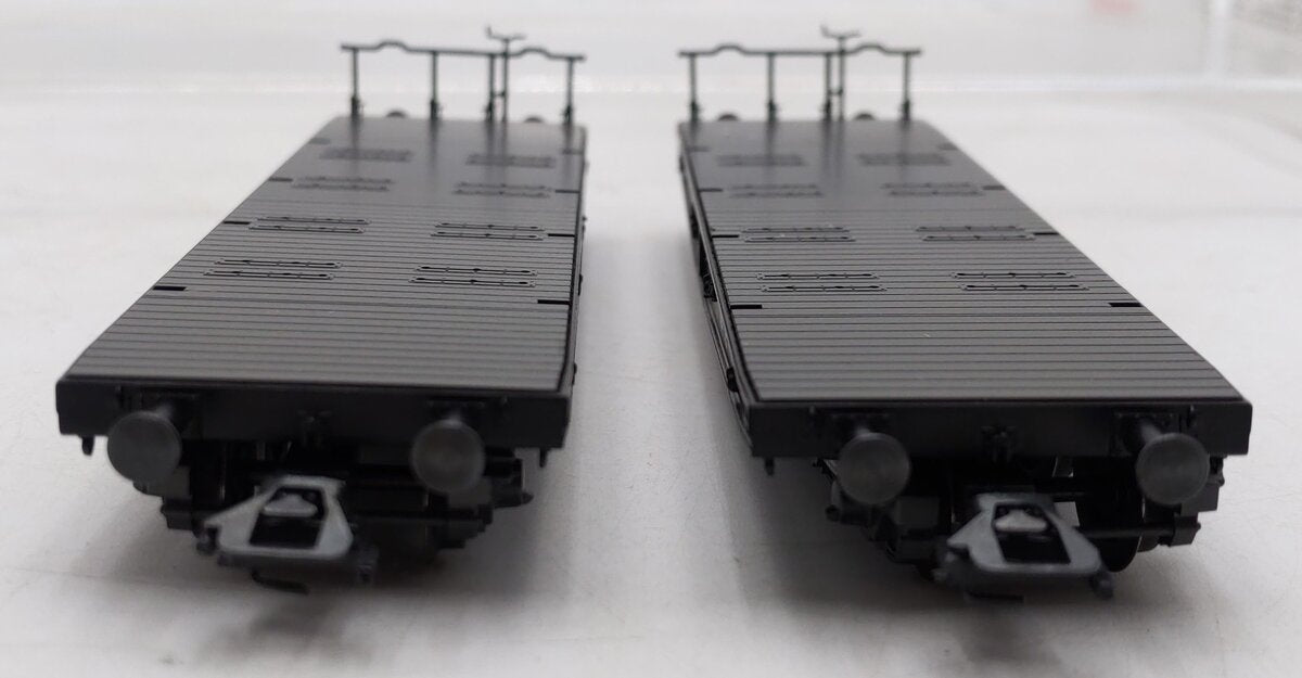 Marklin 48661 HO Scale Flatcars w/2 Bulldozers (Set of 2) LN/Box