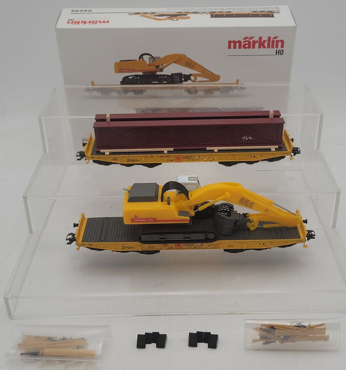 Marklin 94545 HO Scale Flatcars W/ Loads LN/Box