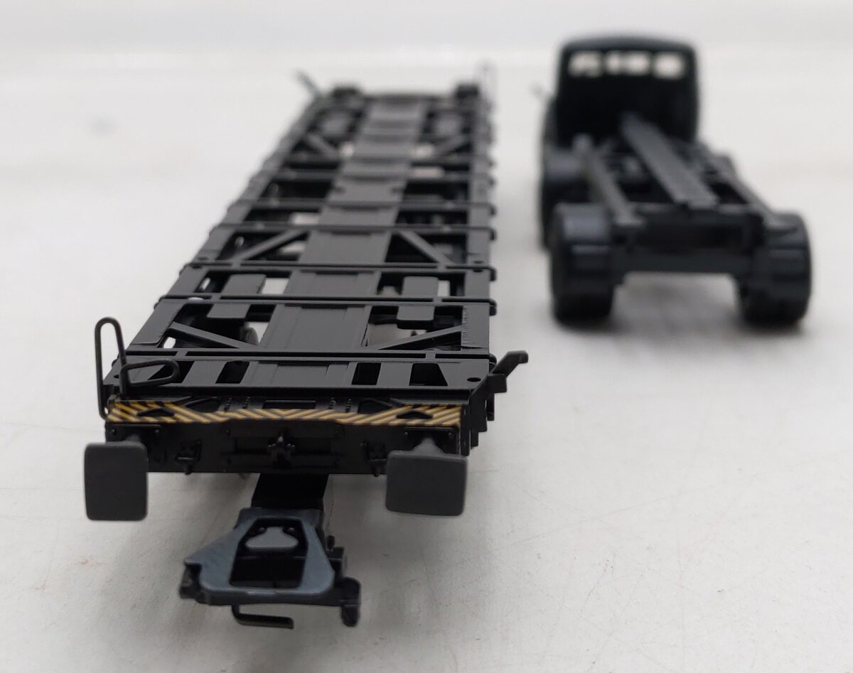Marklin 48534 HO Scale Container Transport Car w/Truck EX/Box