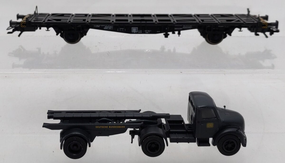 Marklin 48534 HO Scale Container Transport Car w/Truck EX/Box