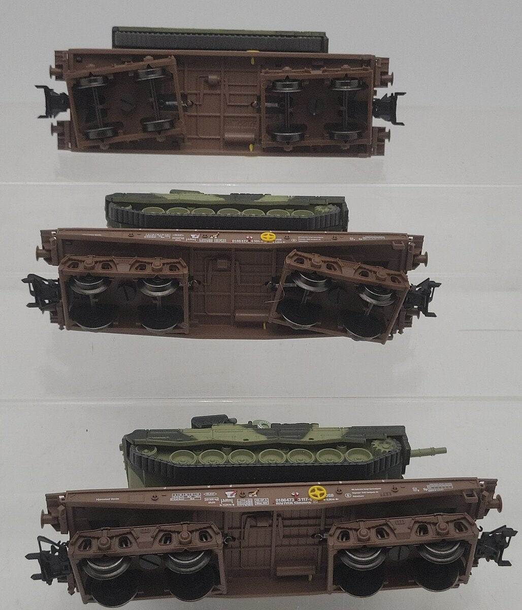 Marklin 48795 HO Danish State Railways Type Slmmps Heavy-Duty Flat 3-Car Set