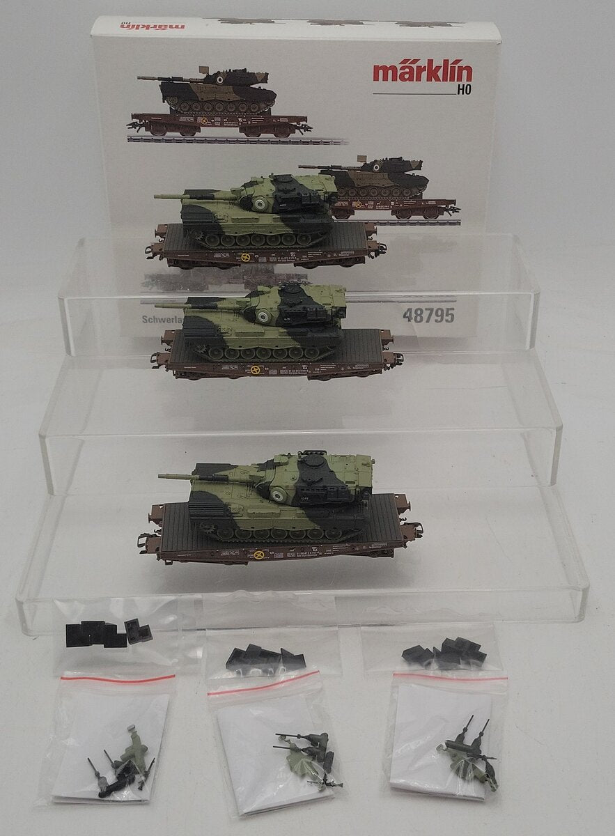 Marklin 48795 HO Danish State Railways Type Slmmps Heavy-Duty Flat 3-Car Set