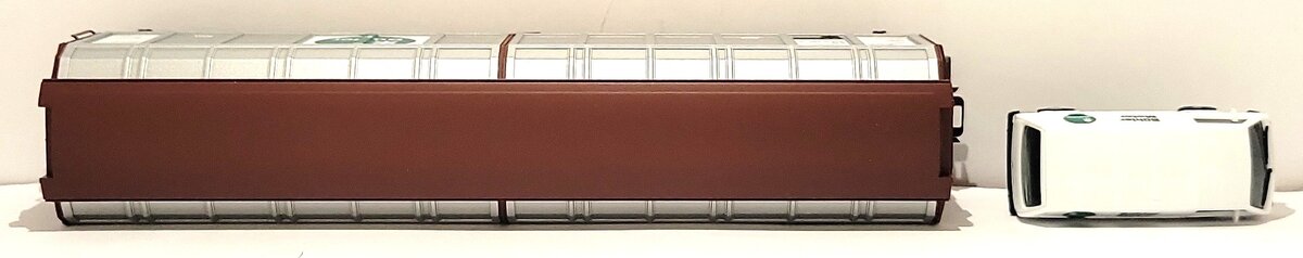 Trix 24715 HO Scale DB Museum Car Set