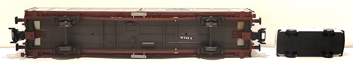 Trix 24715 HO Scale DB Museum Car Set