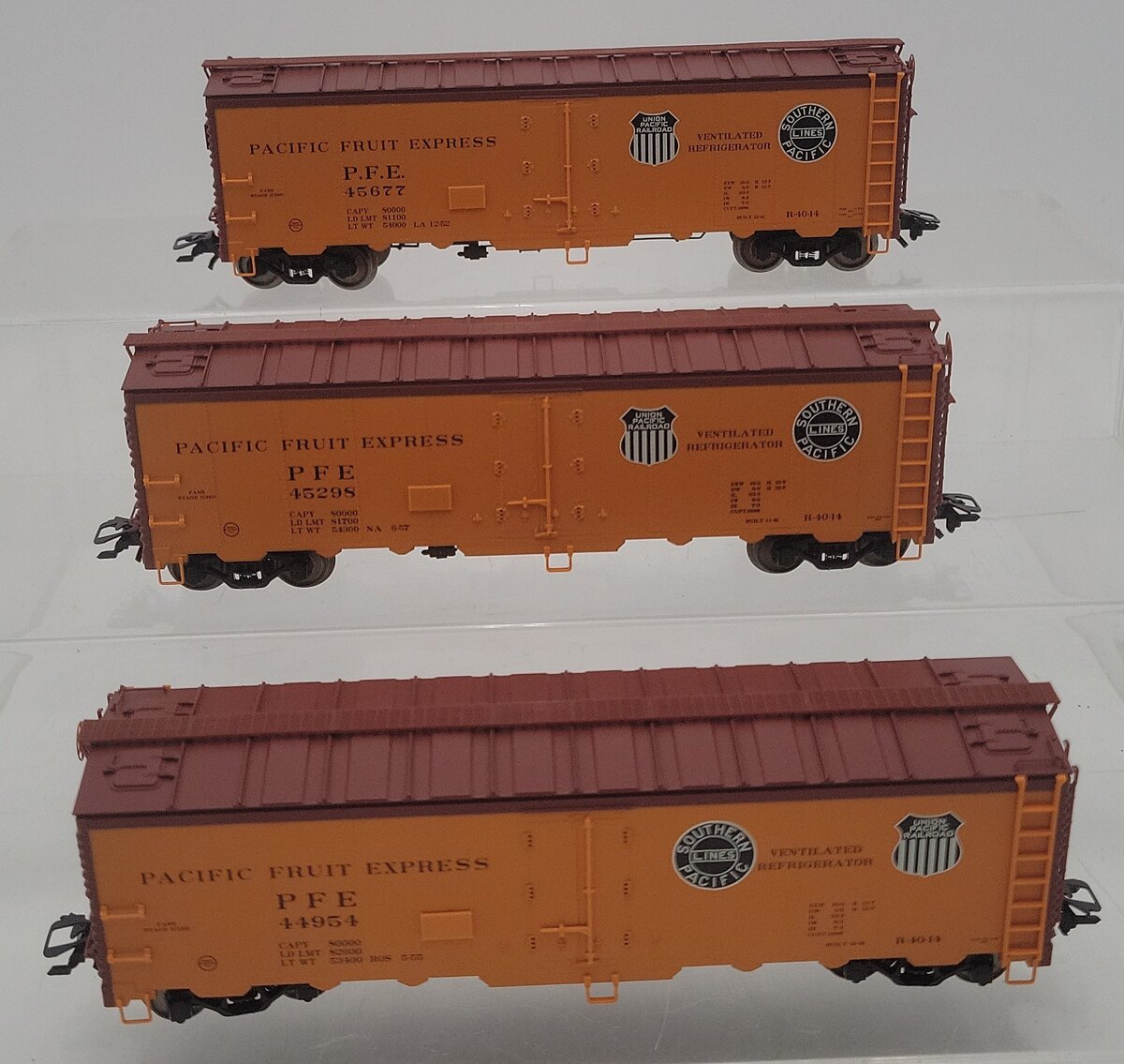 Marklin 45680 HO Scale Pacific Fruit Express Reefer Set LN/Box