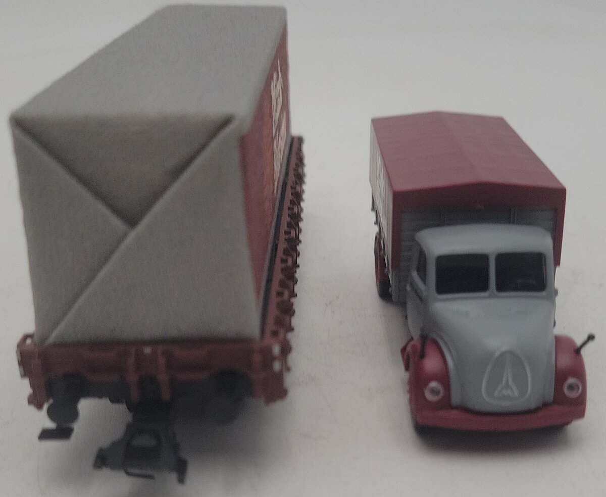 Marklin 48112 HO Mink-Bursten Flatcar with Container and Delivery Truck LN/Box