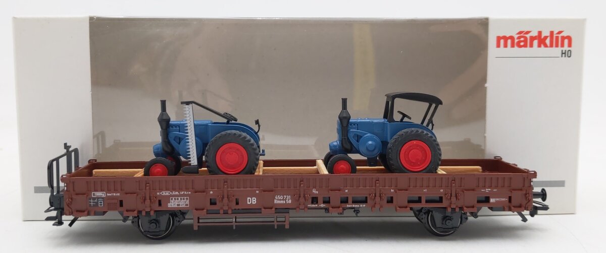 Marklin 46948 HO Scale DB Flatcar w/ 2 Tractors EX/Box