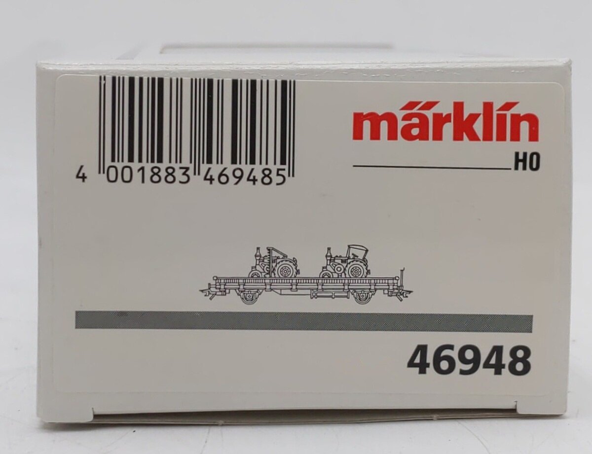 Marklin 46948 HO Scale DB Flatcar w/ 2 Tractors EX/Box