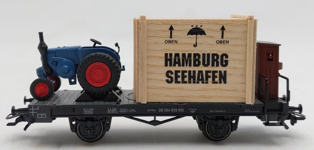 Marklin 46843 HO Scale Flatcar w/Tractor EX/Box