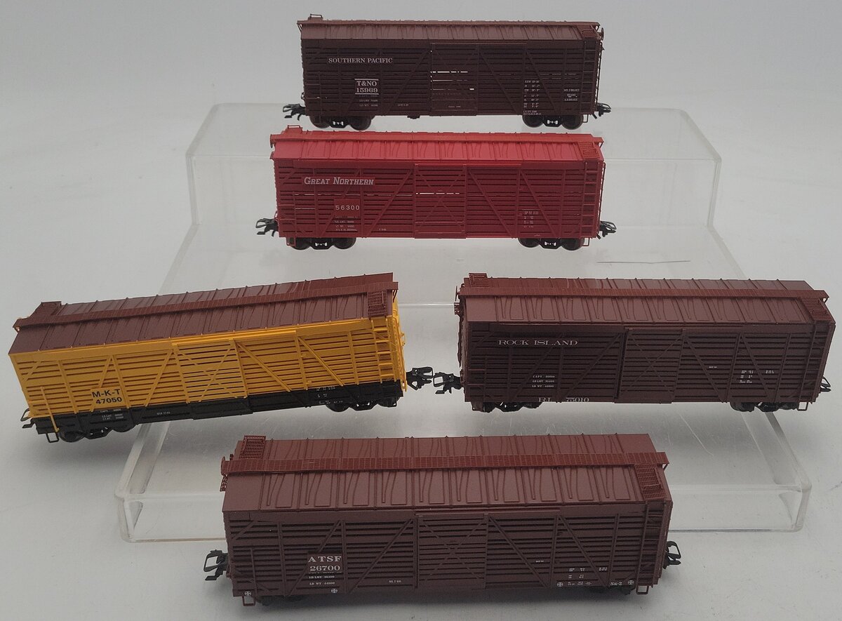 Marklin 45655 HO Scale 5-Car Stock Car Set - SP. RI, MKT, GN & ATSF LN/Box