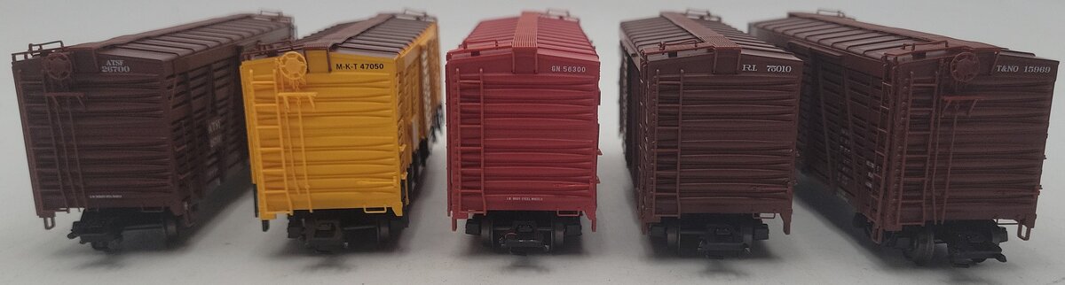 Marklin 45655 HO Scale 5-Car Stock Car Set - SP. RI, MKT, GN & ATSF LN/Box