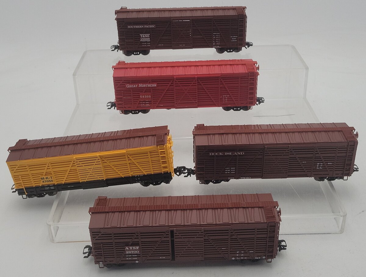Marklin 45655 HO Scale 5-Car Stock Car Set - SP. RI, MKT, GN & ATSF LN/Box