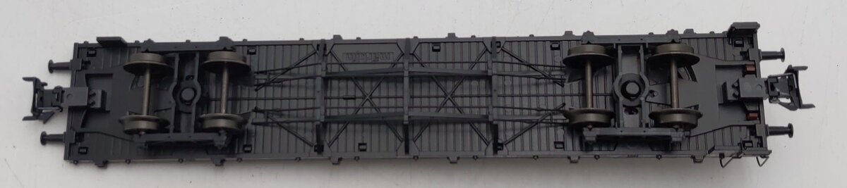 Marklin 46285 HO Scale DB Flatcar with 2 Trucks EX/Box