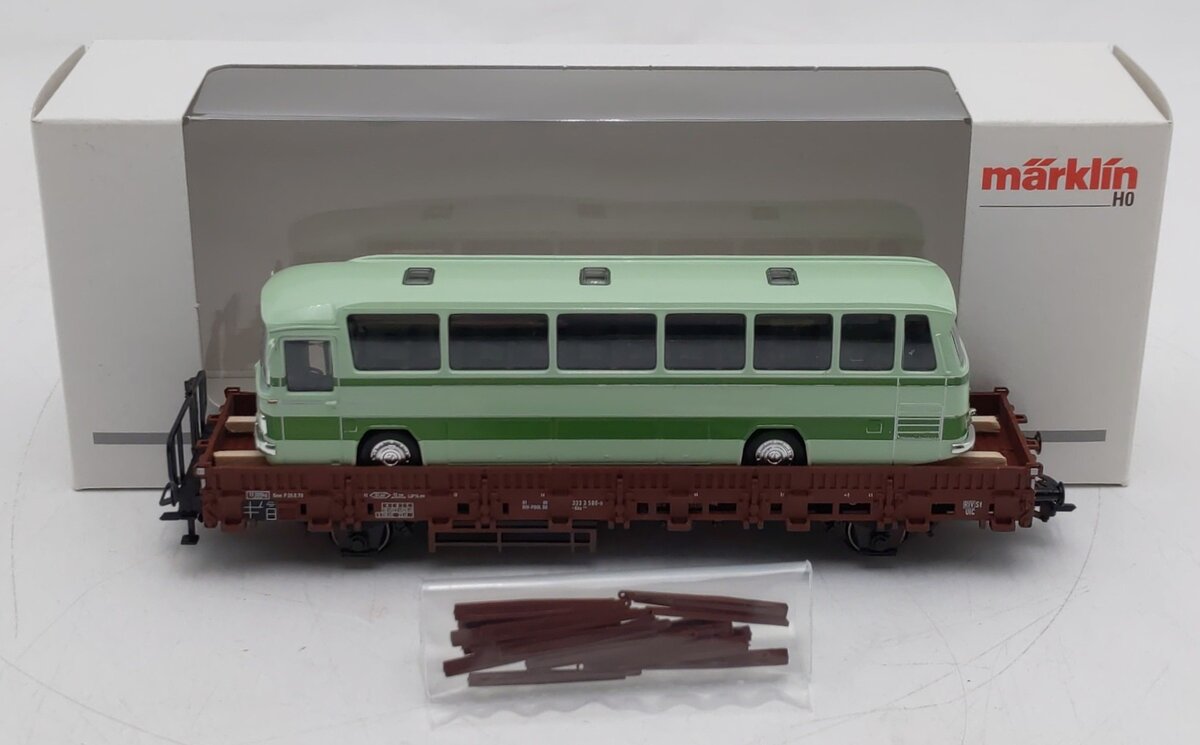 Marklin 46940 HO Scale Stake Car w/ Bus EX/Box