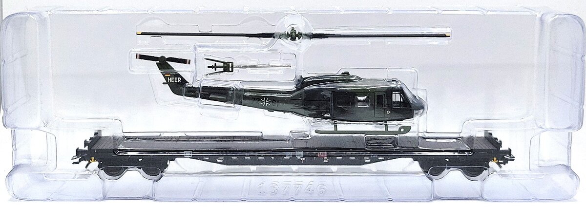 Marklin 47013 HO Scale DB Flatcar with UH-1D Helicopter NIB