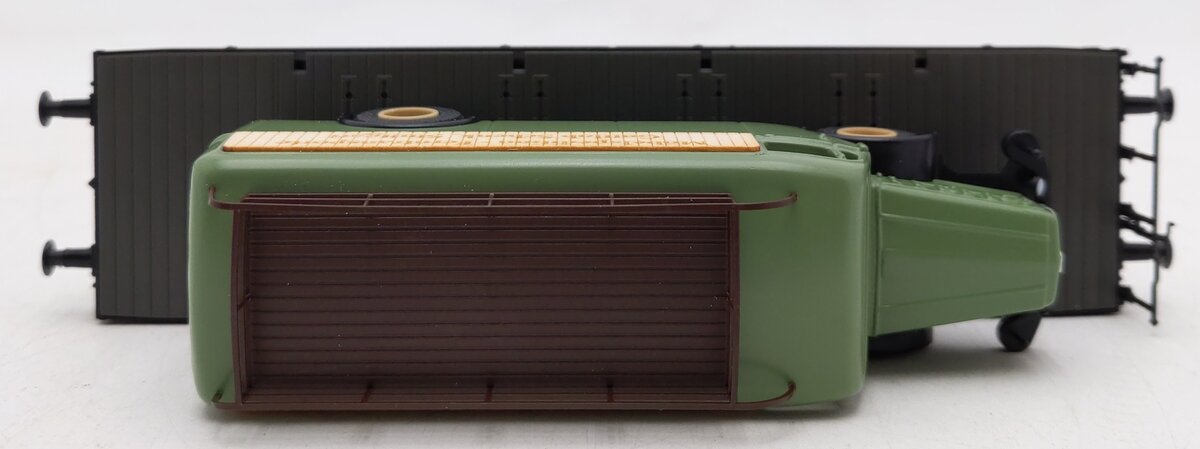 Marklin 48679 HO Scale DB Heavy Duty Flatcar w/Truck EX/Box