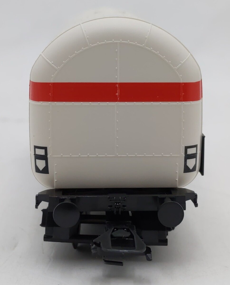 Marklin 47910 HO Scale White Oil Tank Car w/Red Stripe EX/Box