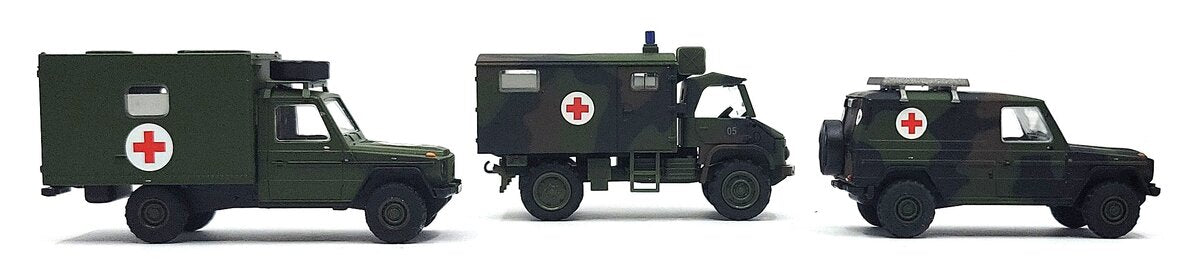 Marklin 47015 BW Flatcar with First Aid Vehicle LN/Box