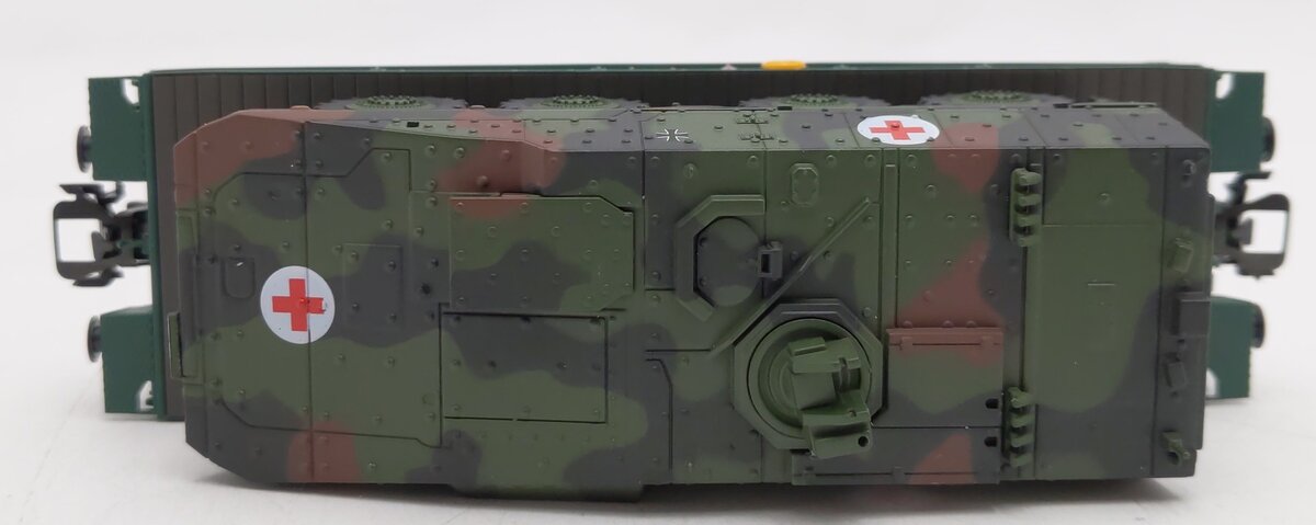 Marklin 48790 HO Scale Heavy Duty Flatcar w/Medical Tank EX/Box