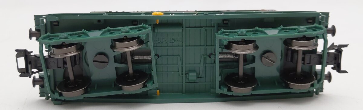 Marklin 48790 HO Scale Heavy Duty Flatcar w/Medical Tank EX/Box